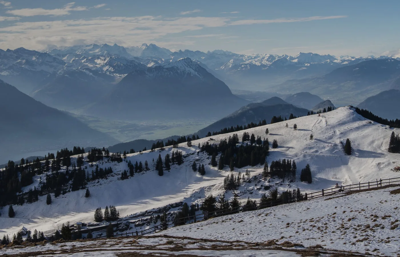 Moderne Zwitserse Alpenwoning
